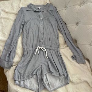 Splendid Long Sleeve Romper. Size S